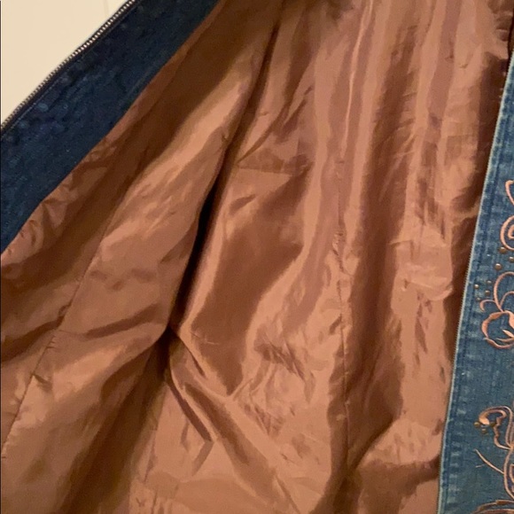 Stunning embroidered denim jacket - Picture 4 of 9